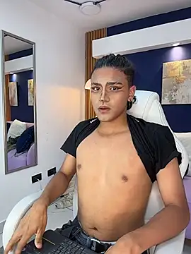 Ikaika Kalani online show from March 19, 1:47 pm