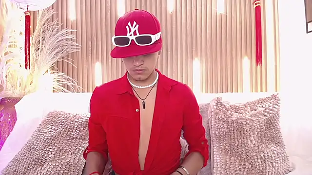 Ikaika Kalani online show from April 4, 1:08 pm