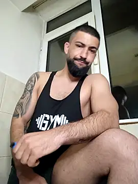 Tommy Porn  online show from April 12, 9:05 pm