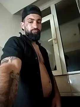 Tommy Porn  online show from April 24, 10:23 pm