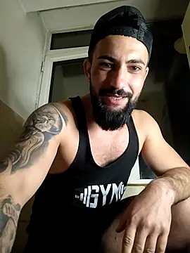 Tommy Porn  online show from April 23, 10:12 pm