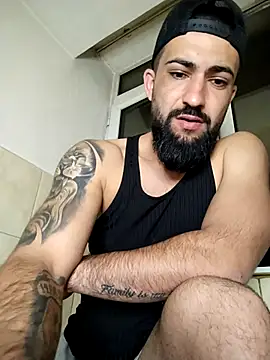 Tommy Porn  online show from April 19, 8:11 pm