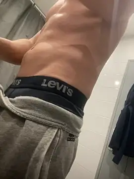 chatisfaction online show from March 25, 5:00 am