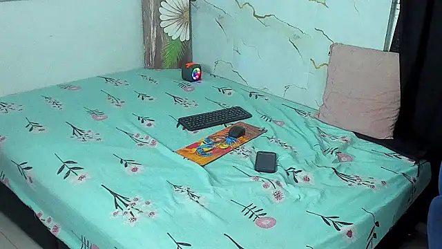 BabyCam23 online show from March 13, 4:09 am