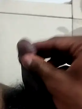 ishan Singh1 online show from March 29, 7:58 pm