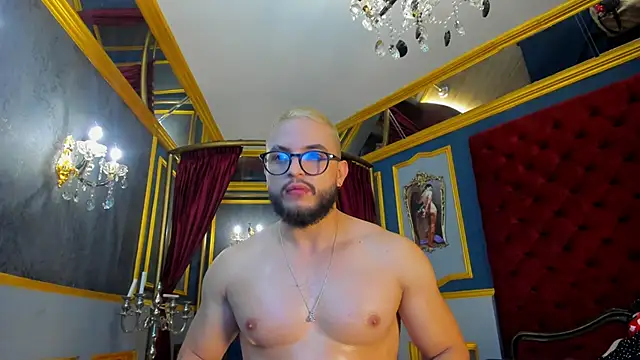 Salvatore moretti online show from March 31, 11:45 am