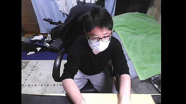 hide39 online show from March 24, 2:44 pm