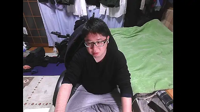 hide39 online show from March 13, 5:08 pm