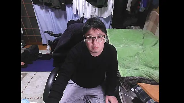 hide39 online show from March 12, 3:31 pm