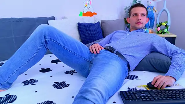 Jimmy Doss online show from April 6, 1:12 pm