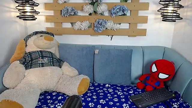 Cristopher Wild online show from May 17, 8:05 pm