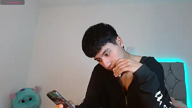Sebas fire4 online show from April 30, 3:52 pm