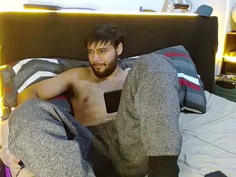 angrydeimos87 online show from April 3, 3:25 am