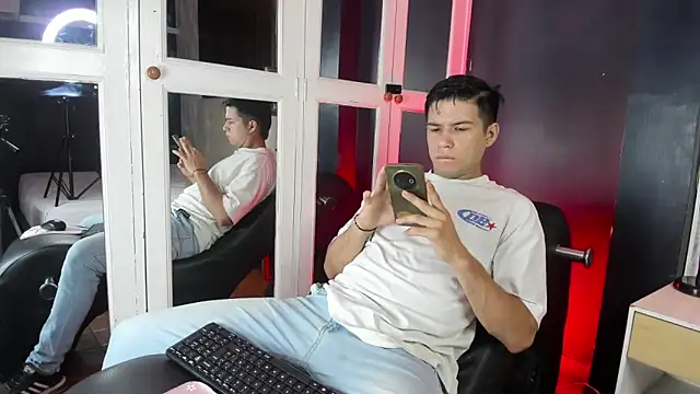 Jean Jagger online show from March 30, 12:39 pm