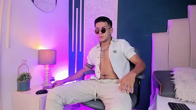 Jean Jagger online show from April 16, 11:54 am