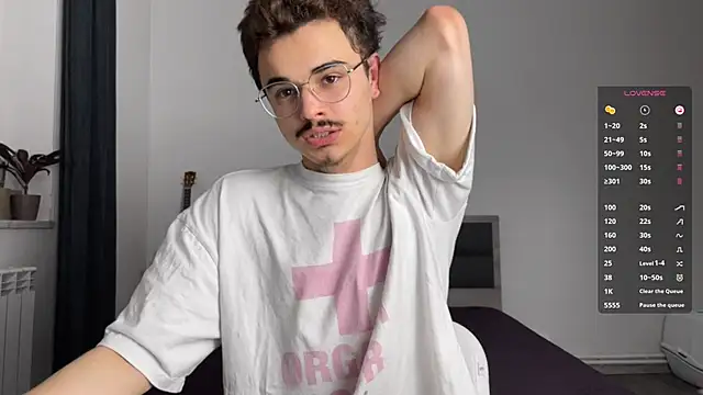 BalderSimmons online show from April 11, 7:28 pm