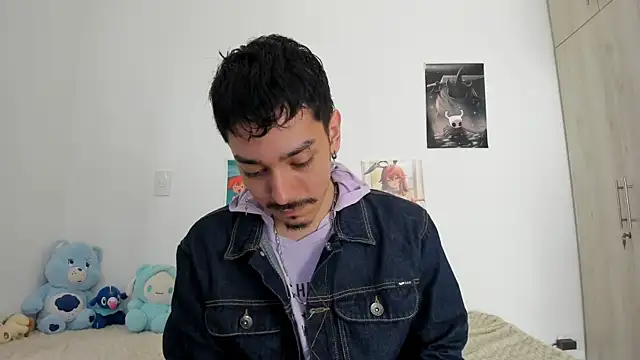 finn jackson online show from May 9, 9:49 pm