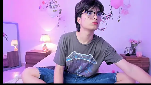 Kai blaz online show from April 6, 9:59 pm