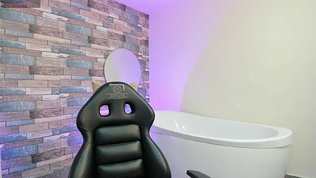 JUSTIN TAY1 online show from March 27, 11:44 am