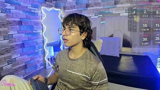 JUSTIN TAY1 online show from April 21, 11:38 am