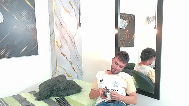 KingOfTemptation online show from May 12, 4:10 am