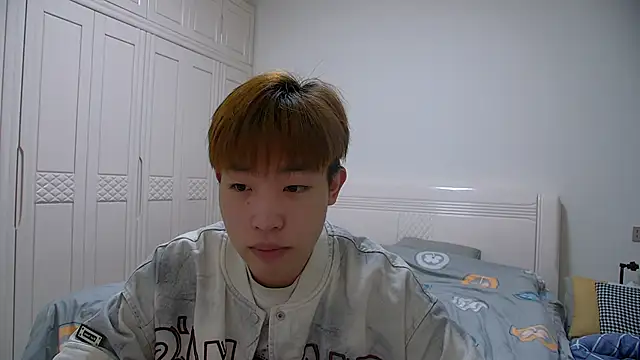 Similu-001 online show from March 8, 10:08 am