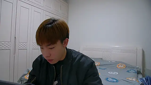 Similu-001 online show from March 9, 10:09 am