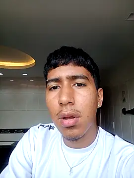 Ender h0tt online show from May 1, 2:41 pm