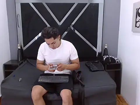 Alex Wolft online show from June 23, 12:53 pm