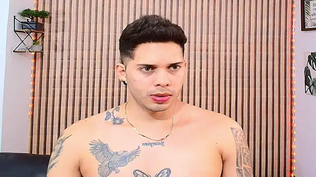 johan speitzer online show from April 27, 6:21 am