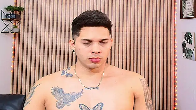 johan speitzer online show from April 26, 1:58 am