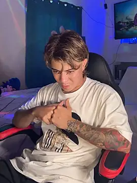 AngelLatinBoy online show from March 20, 7:50 pm