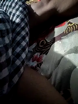 RAJPUTBOY9 online show from March 18, 8:12 pm