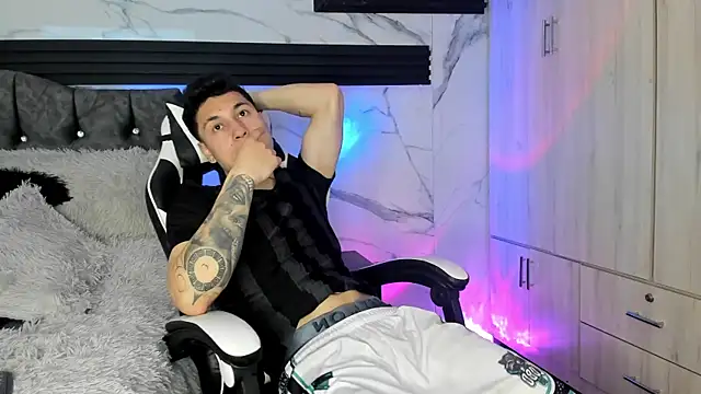 ThiagoFerrero Hot online show from April 8, 7:22 pm