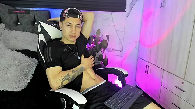 ThiagoFerrero Hot online show from April 10, 12:12 pm