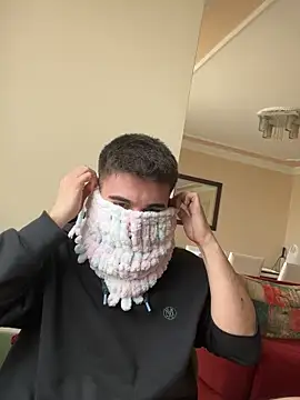 furkeyy online show from March 31, 7:43 am