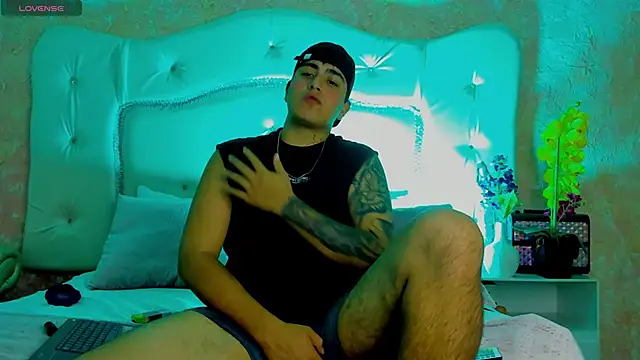 ThomasThundr online show from March 21, 6:39 am