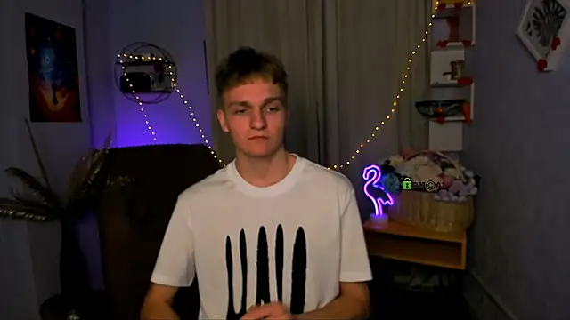 john lik online show from April 10, 7:10 pm