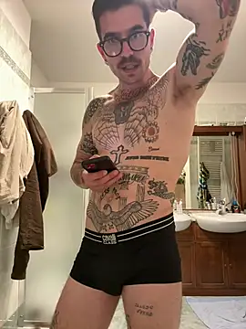 matC of online show from April 6, 9:04 pm