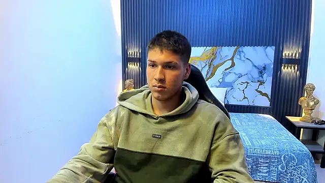 AlessandroFranco online show from April 29, 5:30 pm