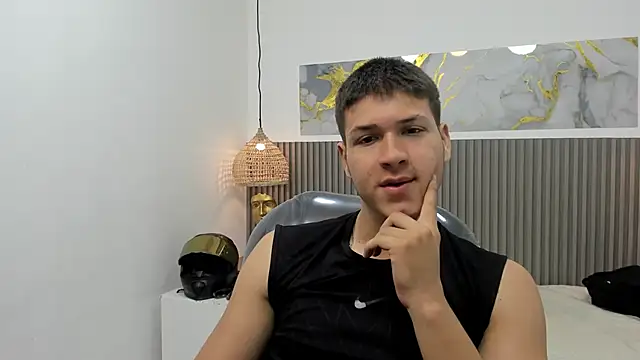 AlessandroFranco online show from April 10, 1:40 pm