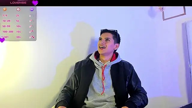 AlexStonne online show from March 25, 1:15 pm