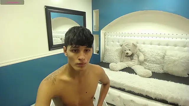 Harry Bell  online show from March 11, 10:06 pm