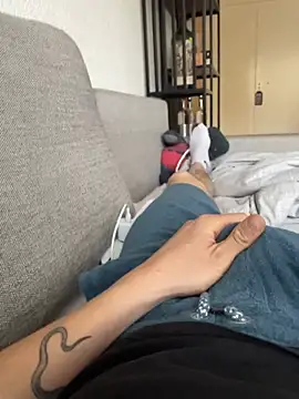 curvedlongdick online show from April 20, 9:45 am