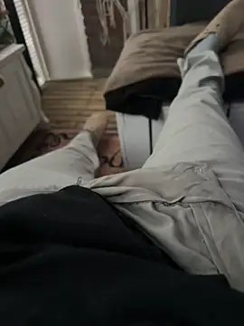 maniackle online show from April 11, 5:49 pm