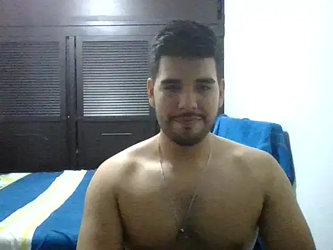 LatinBeardCali online show from April 7, 8:42 pm