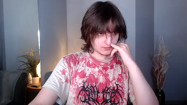 delalex online show from June 16, 8:22 pm