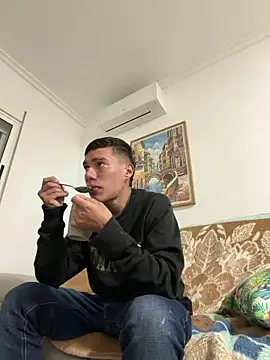 borisito777 online show from March 27, 12:04 am