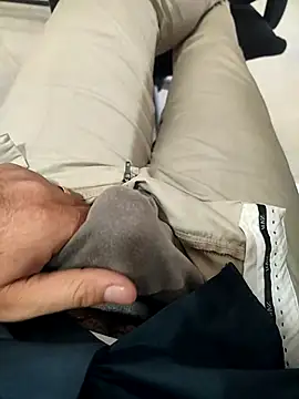 akklfbbdb online show from April 4, 8:22 am