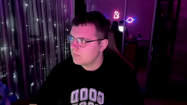 EricKnight1 online show from March 19, 7:39 pm